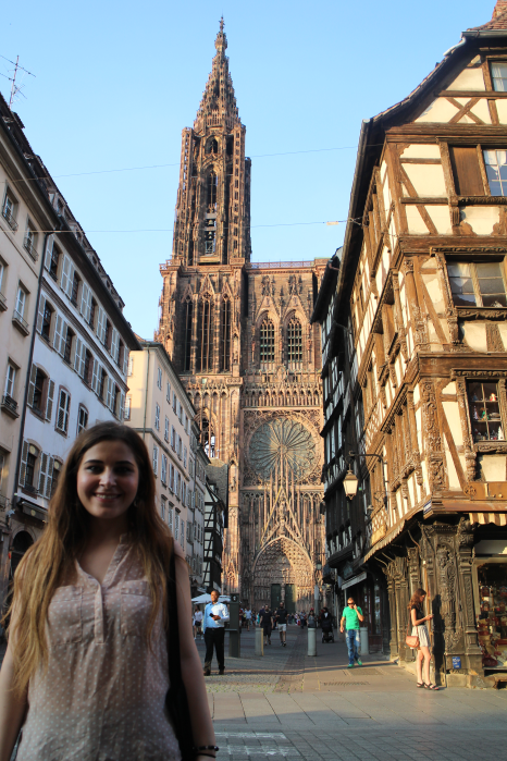 Devant la cathédrale