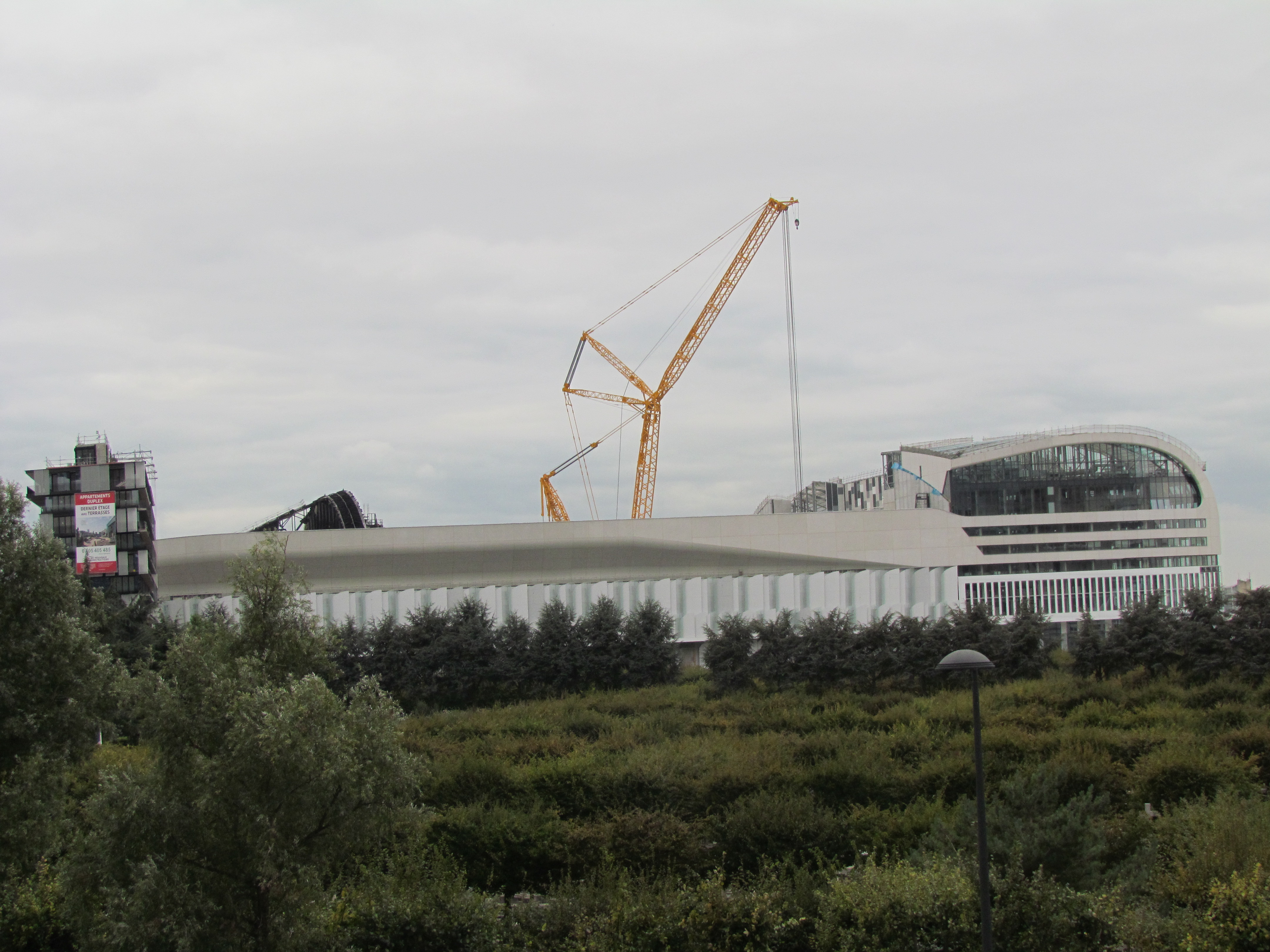 Stade de Nanterre Arena vue de la Défense